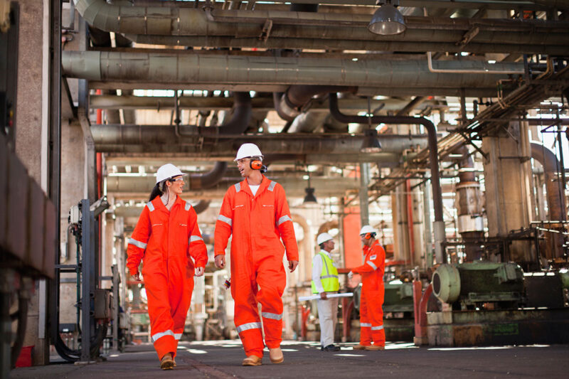 10 Best Refinery WordPress Themes for a Solid Web Presence